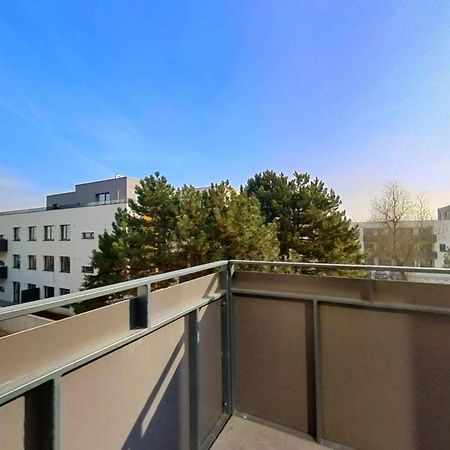 Air-Conditioned 2 Room Apartment, With Terrace, Rovinka, 302 Екстериор снимка