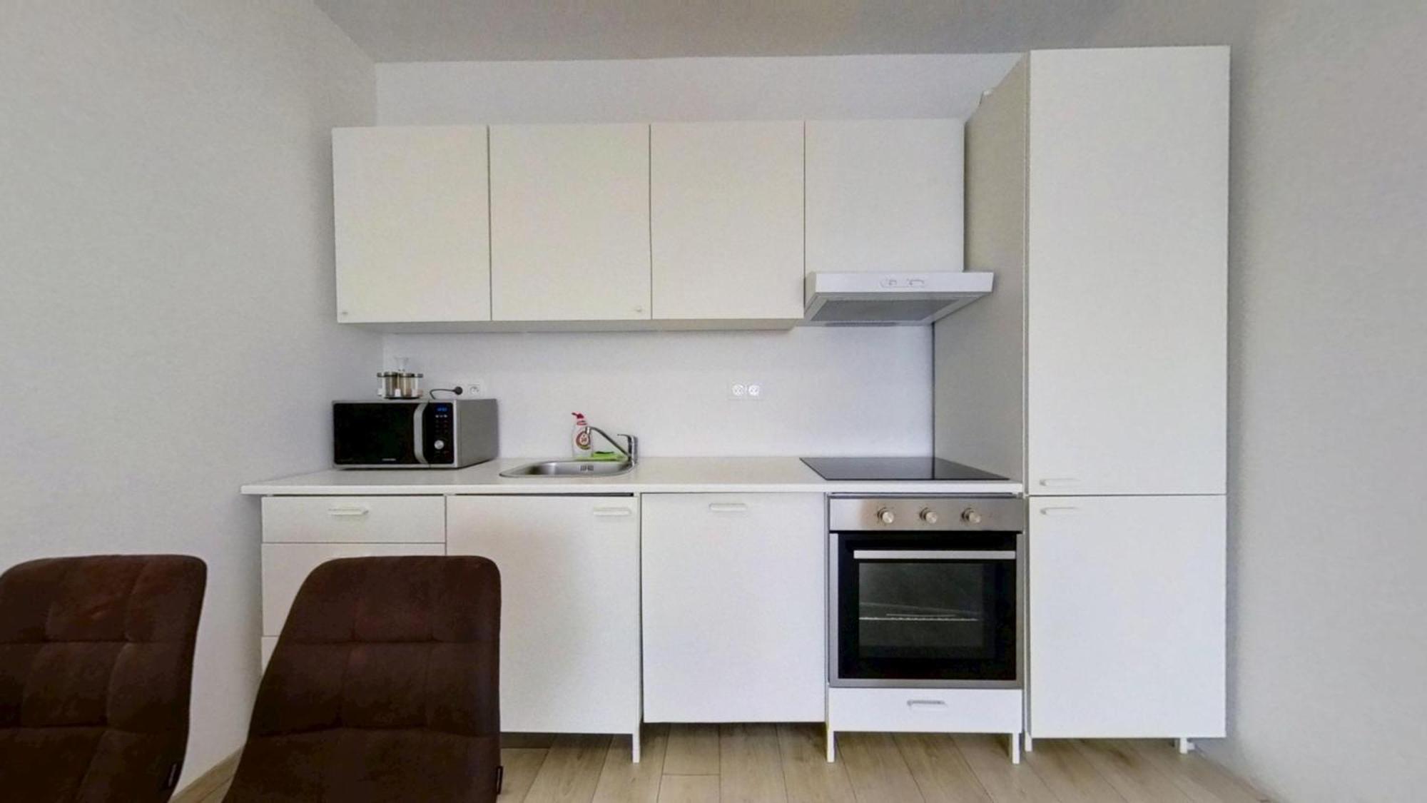 Air-Conditioned 2 Room Apartment, With Terrace, Rovinka, 302 Екстериор снимка